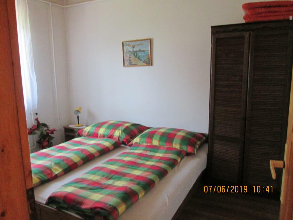 Fenyves Vendeghaz Apartment Balatonfenyves Exterior foto